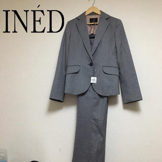 イネド(INED)の【美品】INED スーツ セットアップ パンツ 9号 グレー ピンク(スーツ)