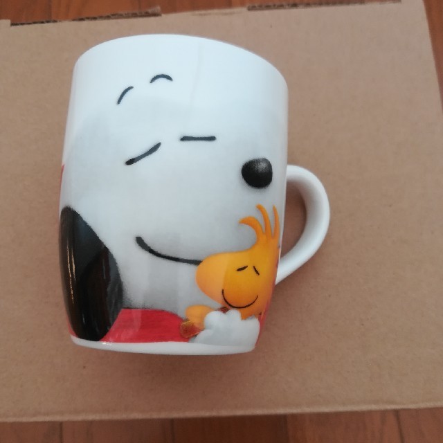 SNOOPY(スヌーピー)のスヌーピーマグカップ エンタメ/ホビーのおもちゃ/ぬいぐるみ(キャラクターグッズ)の商品写真