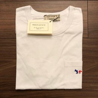 メゾンキツネ(MAISON KITSUNE')の新品　メゾンキツネ      Tシャツ(Tシャツ/カットソー(半袖/袖なし))