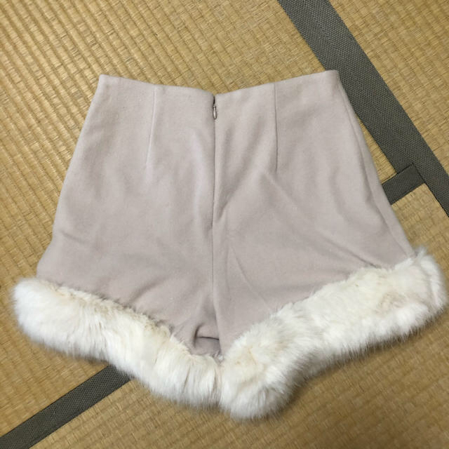 Lily Brown(リリーブラウン)のLilybrown  エコファーショートパンツ レディースのパンツ(ショートパンツ)の商品写真