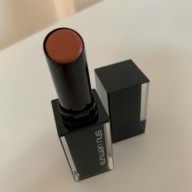 shu uemura(シュウウエムラ)のshu uemura ルージュ　アンリミテッド　BG942 シュウエムラ コスメ/美容のベースメイク/化粧品(口紅)の商品写真