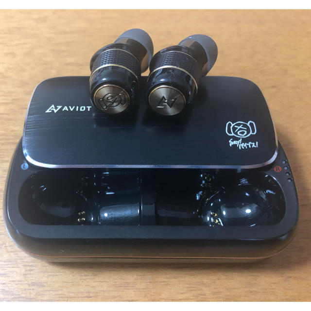 AVIOT TE-BD21f-pnk   ピヤホン　完全ワイヤレスイヤホン スマホ/家電/カメラのオーディオ機器(ヘッドフォン/イヤフォン)の商品写真
