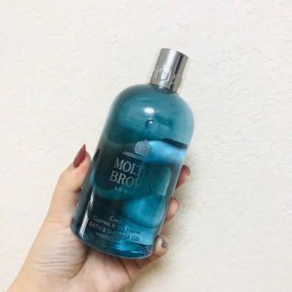 モルトンブラウン(MOLTON BROWN)のmolton brown サイプレス＆シーフェンネル バス＆シャワージェル(ボディソープ/石鹸)