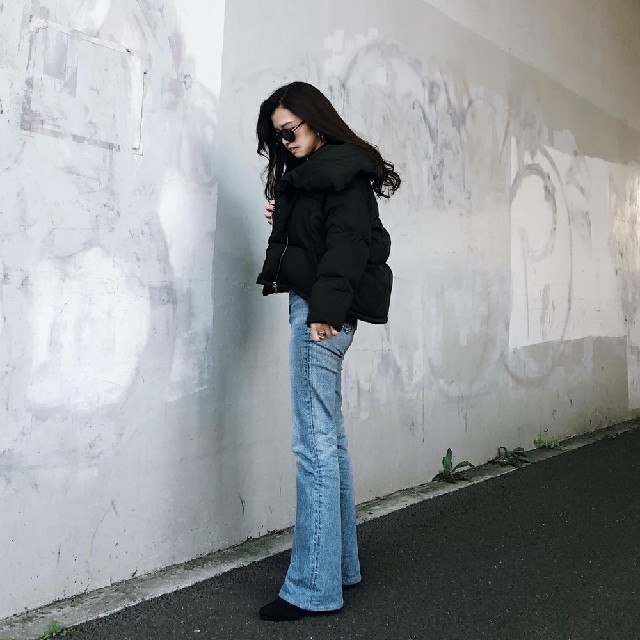 moussy(マウジー)のmoussy  MVSフレア レディースのパンツ(デニム/ジーンズ)の商品写真