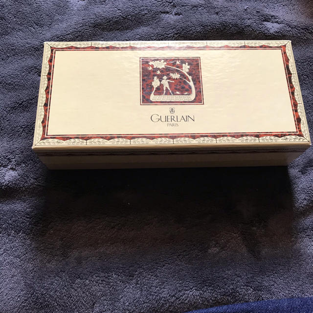 GUERLAIN - 石鹸ミツコ 2個入りセットの通販 by ヨシキリザメ's shop｜ゲランならラクマ