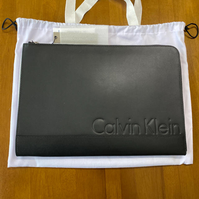 Calvin Klein(カルバンクライン)の【CALVIN KLEIN】Logo Leather クラッチバッグ 新品 メンズのバッグ(セカンドバッグ/クラッチバッグ)の商品写真