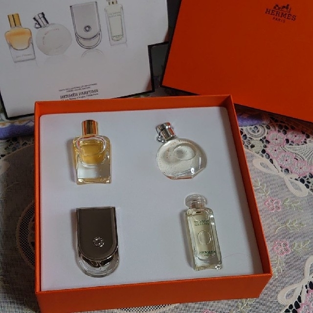 Hermes Hermes エルメス 香水 セット ミニボトル 4個入りの通販 By 笑猫にゃん Shop エルメスならラクマ