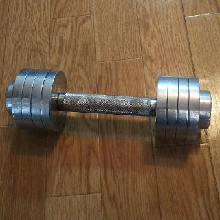 ダンベル(トレーニング用品)