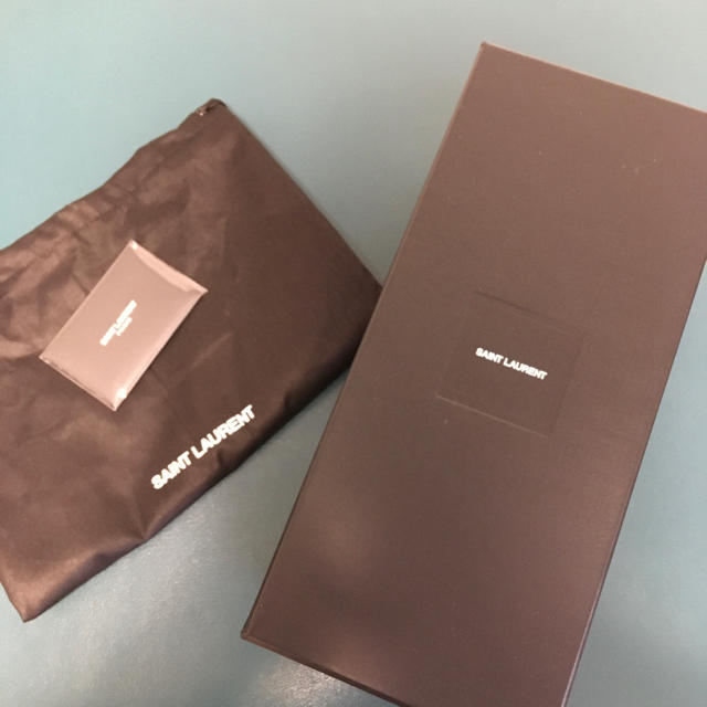 Saint Laurent(サンローラン)の【箱・付属品完備】サンローラン　クラッチバッグ メンズのバッグ(セカンドバッグ/クラッチバッグ)の商品写真