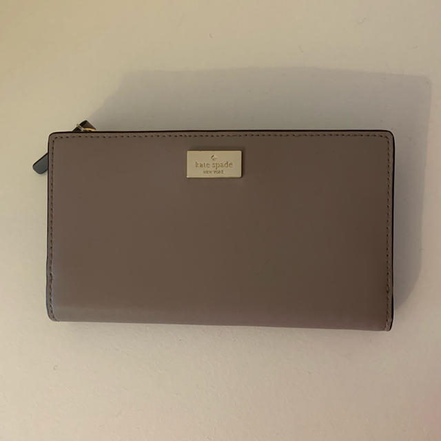 kate spade new york(ケイトスペードニューヨーク)の⭐︎mahalo⭐︎様専用ケイトスペード  財布　Kate spade グレー メンズのファッション小物(長財布)の商品写真