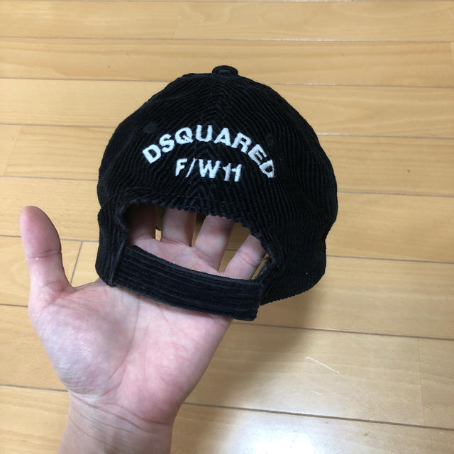 DSQUARED2(ディースクエアード)のDSQUARED2 コーデュロイ　キャップ メンズの帽子(キャップ)の商品写真