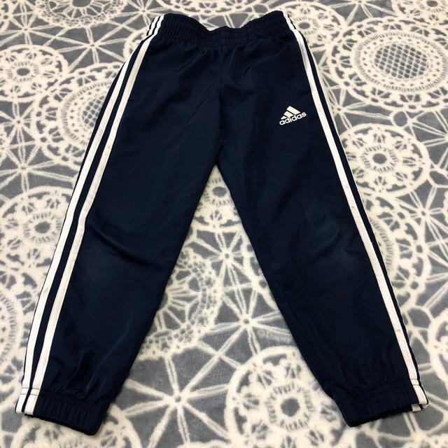 adidas(アディダス)のアディダス　上下セット　110㎝ キッズ/ベビー/マタニティのキッズ服男の子用(90cm~)(その他)の商品写真