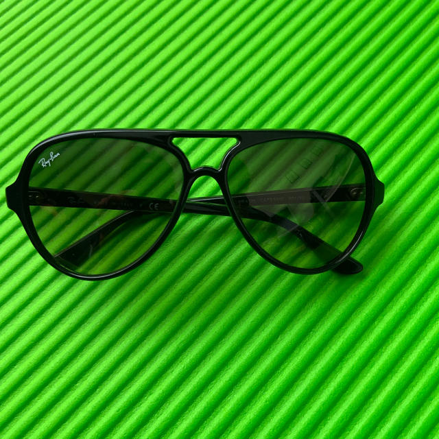 Ray-Ban(レイバン)のレイバン　ティアドロップサングラス メンズのファッション小物(サングラス/メガネ)の商品写真