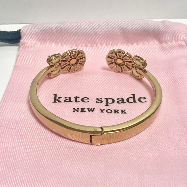 kate spade NEW YORK - kate spade お花 フラワー バングル kate spade NEW YORK - kate spade お花 フラワー バングル