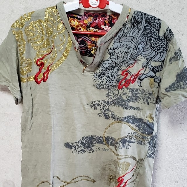 和柄Tシャツ メンズのトップス(Tシャツ/カットソー(半袖/袖なし))の商品写真