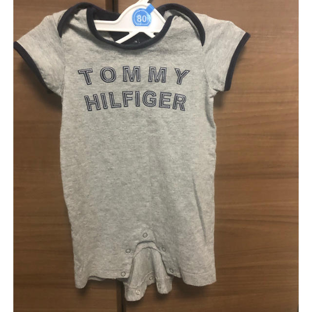 TOMMY HILFIGER(トミーヒルフィガー)のTOMMY HILFIGER ロンパース74センチ キッズ/ベビー/マタニティのベビー服(~85cm)(ロンパース)の商品写真