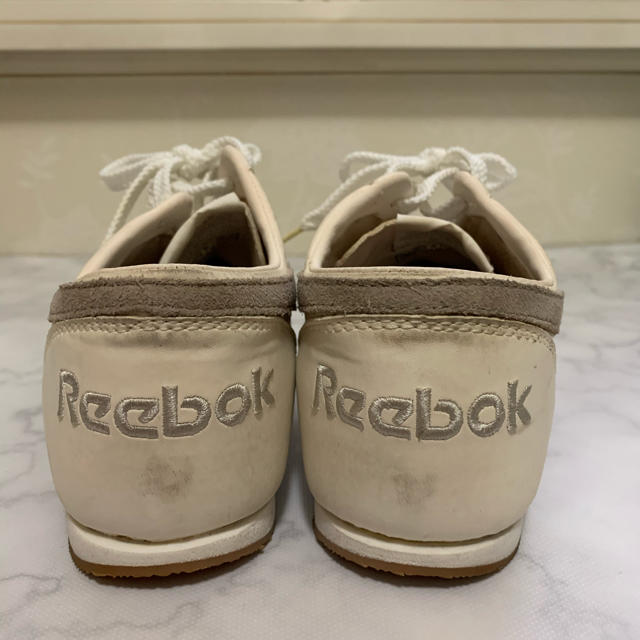 Reebok(リーボック)のリーボック　スニーカー　白 レディースの靴/シューズ(スニーカー)の商品写真