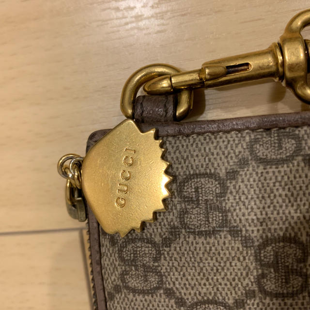 Gucci(グッチ)のGUCCI GGスプリーム クラッチバッグ ワッペン メンズのバッグ(セカンドバッグ/クラッチバッグ)の商品写真