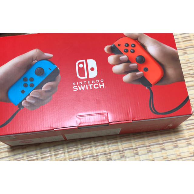 Nintendo Switch(ニンテンドースイッチ)の新品 Nintendo Switch  ネオンカラー 新型 エンタメ/ホビーのゲームソフト/ゲーム機本体(家庭用ゲーム機本体)の商品写真