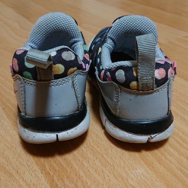 NIKE(ナイキ)のダイナモフリー   13センチ キッズ/ベビー/マタニティのベビー靴/シューズ(~14cm)(スリッポン)の商品写真