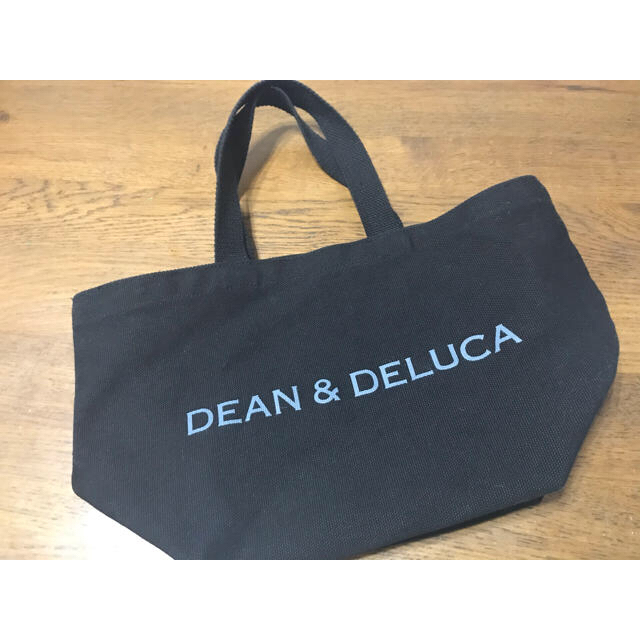DEAN & DELUCA(ディーンアンドデルーカ)のDEAN & DELUCA トートバッグ　ディーンアンドデルーカ レディースのバッグ(トートバッグ)の商品写真