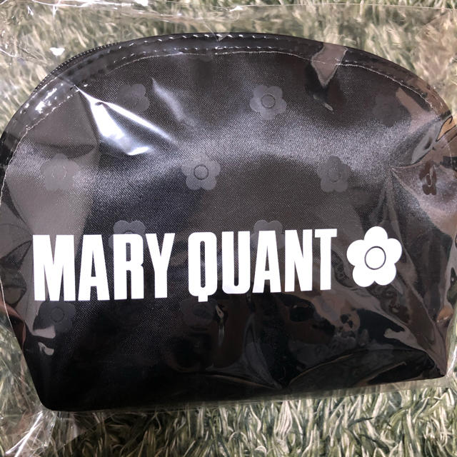 MARY QUANT(マリークワント)のMARY QUANTポーチ　新品 レディースのファッション小物(ポーチ)の商品写真