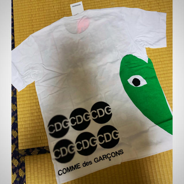 COMME des GARCONS - 新品未使用☆コムデギャルソン☆デザインTシャツ