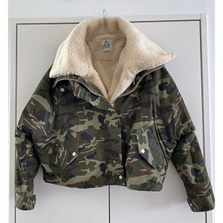 UNIF - UNIF カモフラ ボア ボンバージャケットの通販 by tbp's shop