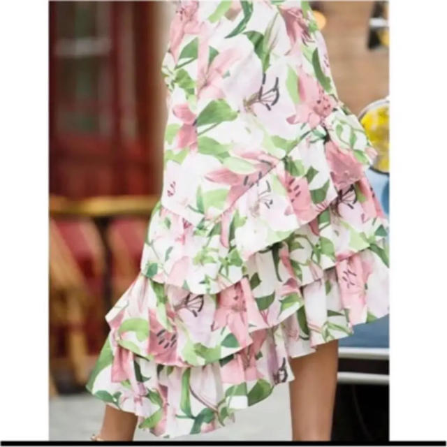 eimy istoire(エイミーイストワール)のタグ付き新品✨ eimy istoire 花柄 ラッフルスカート レディースのスカート(ロングスカート)の商品写真