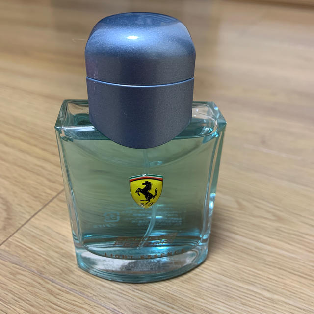 Ferrari(フェラーリ)のフェラーリ　ライトエッセンス　香水 メンズのメンズ その他(その他)の商品写真