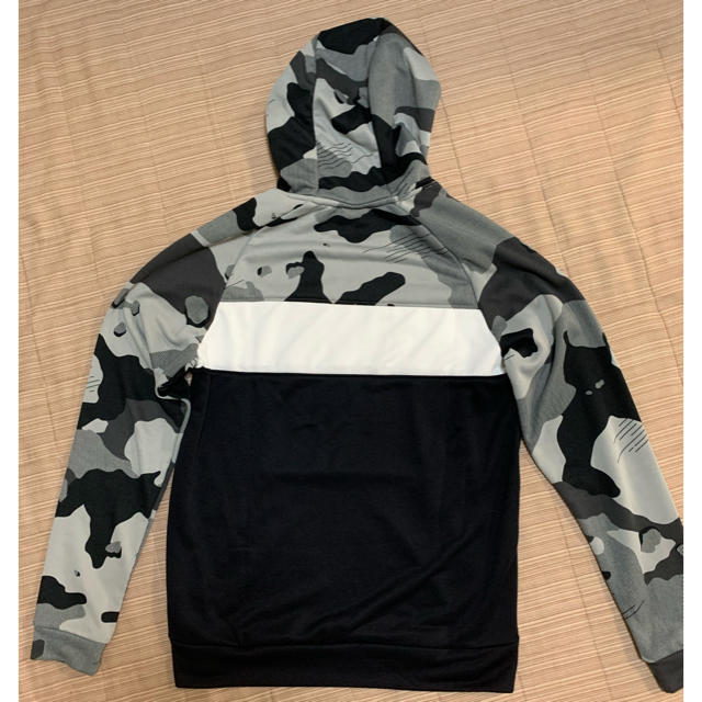 NIKE(ナイキ)のスウェットパーカー メンズ DRI CAMOフード　未使用品 メンズのトップス(パーカー)の商品写真