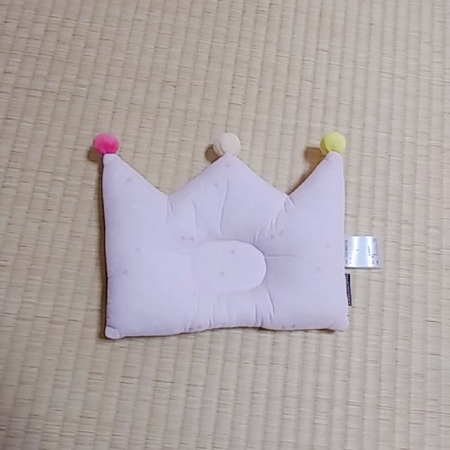 PETIT BATEAU(プチバトー)のアプレレクール赤ちゃん　枕　美品 キッズ/ベビー/マタニティの寝具/家具(枕)の商品写真