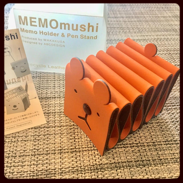 新品 未使用 MEMOmushi メモくま メモスタンド インテリア/住まい/日用品の文房具(ノート/メモ帳/ふせん)の商品写真