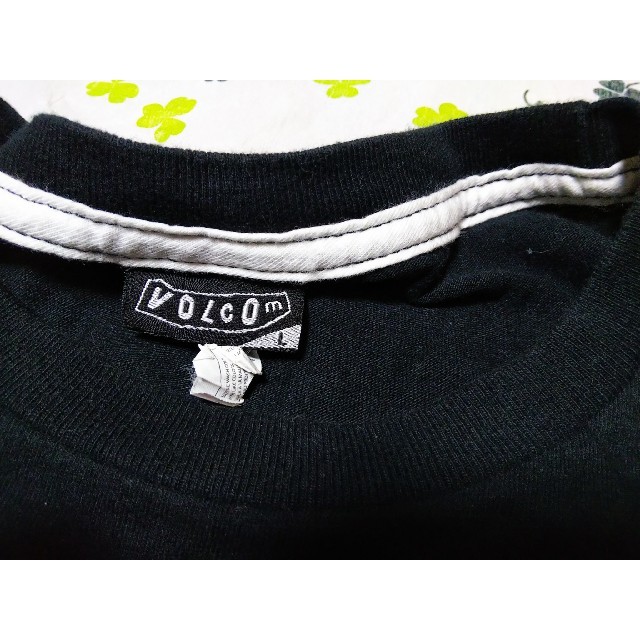 volcom(ボルコム)のVOLCOM Tシャツ L 黒 ハーレー ニューエラ RVCA ROXY ボード メンズのトップス(Tシャツ/カットソー(半袖/袖なし))の商品写真