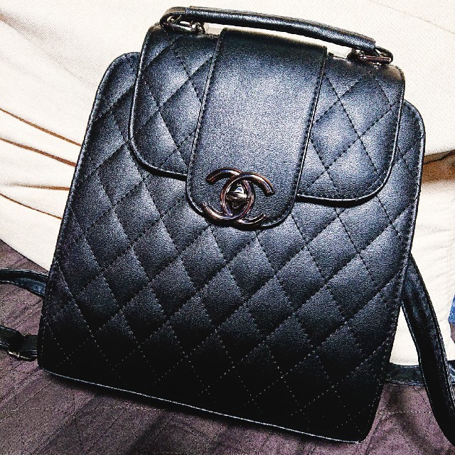 CHANEL(シャネル)のミニリュック レディースのバッグ(リュック/バックパック)の商品写真