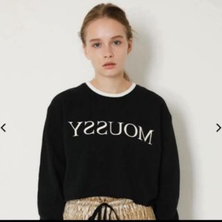 大人気moussy トレーナー☆