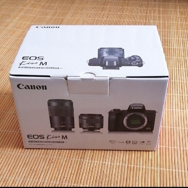 Canon(キヤノン)の★EOS Kiss M　ホワイト★新品未使用　未開封 スマホ/家電/カメラのカメラ(ミラーレス一眼)の商品写真