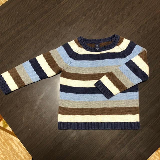 babyGAP(ベビーギャップ)のボーダー ニット 80 キッズ/ベビー/マタニティのベビー服(~85cm)(ニット/セーター)の商品写真