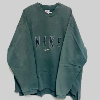 ナイキ(NIKE)のNIKE スウェット(スウェット)