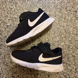 ナイキ(NIKE)の《じよん☆さん専用》NIKE タンジュン　13センチ［中古］(スニーカー)