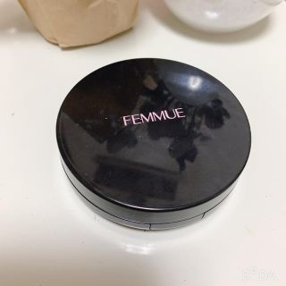 コスメキッチン(Cosme Kitchen)のFEMMUEエバーグロウクッションファンデ(ファンデーション)