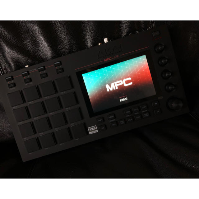 AKAI MPC live   即日発送