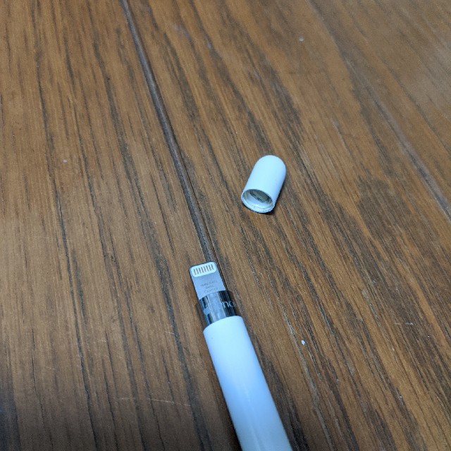 Apple(アップル)の【訳あり美品】Apple Pencil スマホ/家電/カメラのPC/タブレット(PC周辺機器)の商品写真