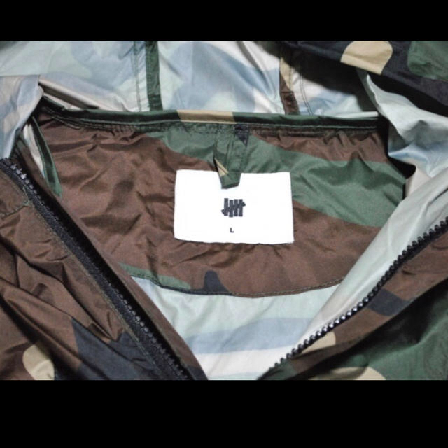 UNDEFEATED(アンディフィーテッド)のundefeated ナイロンジャケット メンズのジャケット/アウター(ナイロンジャケット)の商品写真