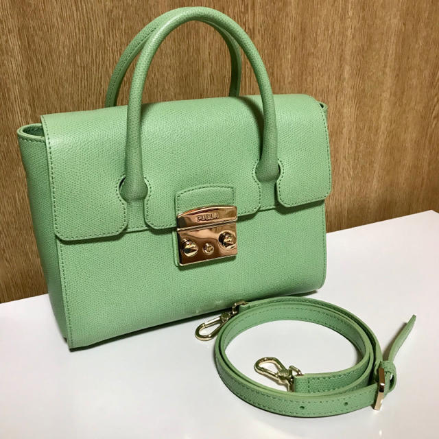 バッグ★期間限定値下げ★FURLA★バッグ★グリーン系★