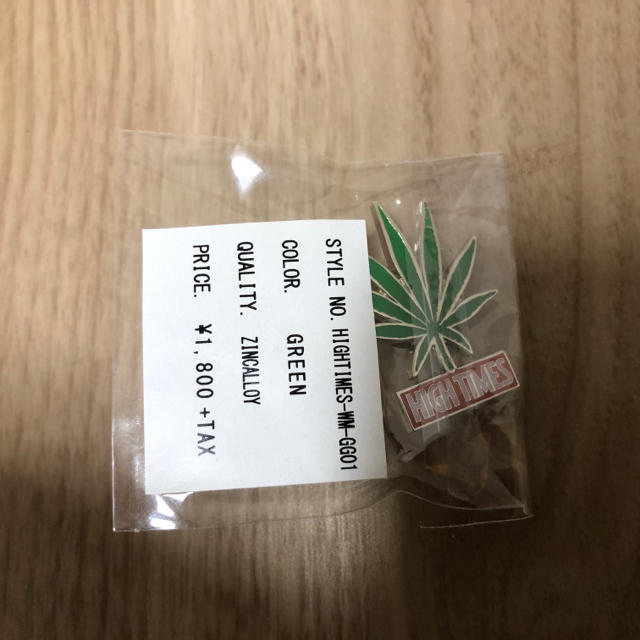 WACKO MARIA(ワコマリア)のwackomaria hightimes marijuana pin メンズのファッション小物(その他)の商品写真