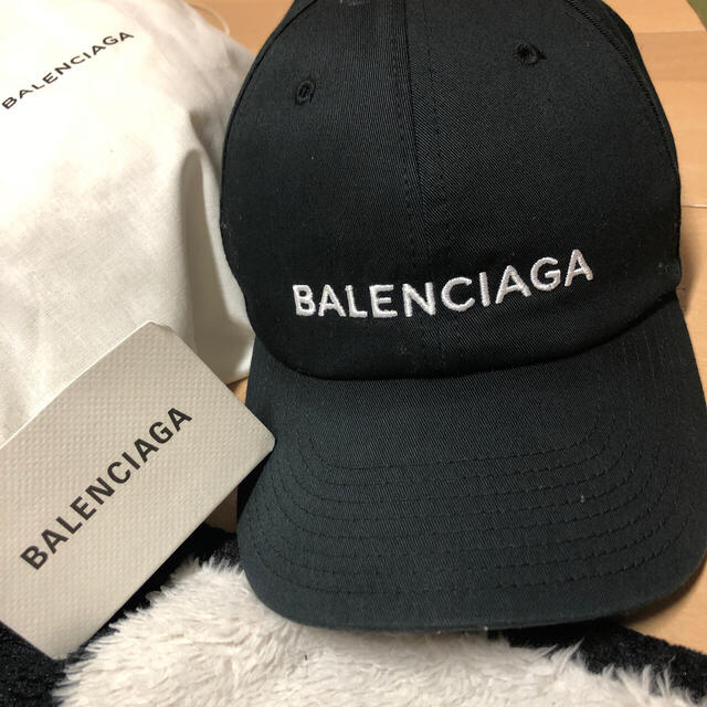 BALENCIAGAキャップ