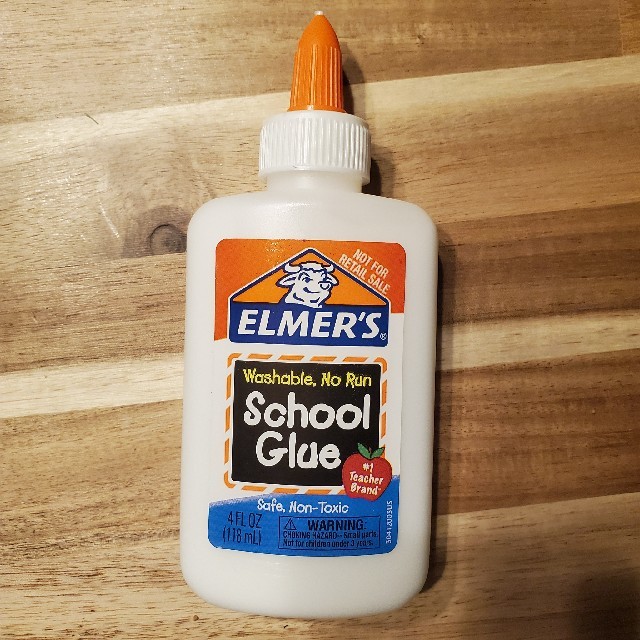 海外の定番品★容量たっぷりノリ！子供のスライム作りにも♪Elmers Glue インテリア/住まい/日用品の文房具(その他)の商品写真