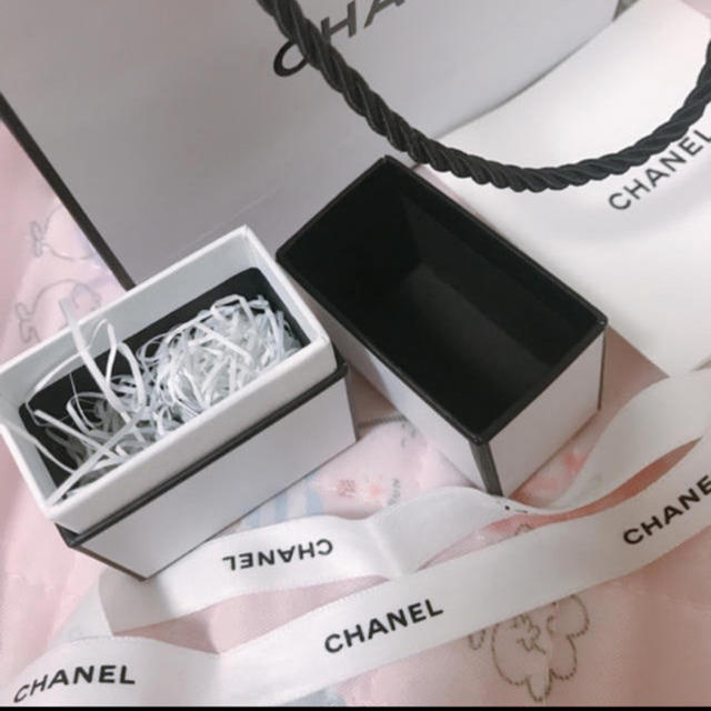 CHANEL(シャネル)のCHANEL袋 インテリア/住まい/日用品の日用品/生活雑貨/旅行(日用品/生活雑貨)の商品写真