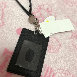 新品未使用品 バッドばつ丸 定期入れ リール付き サンリオ Suica入れ